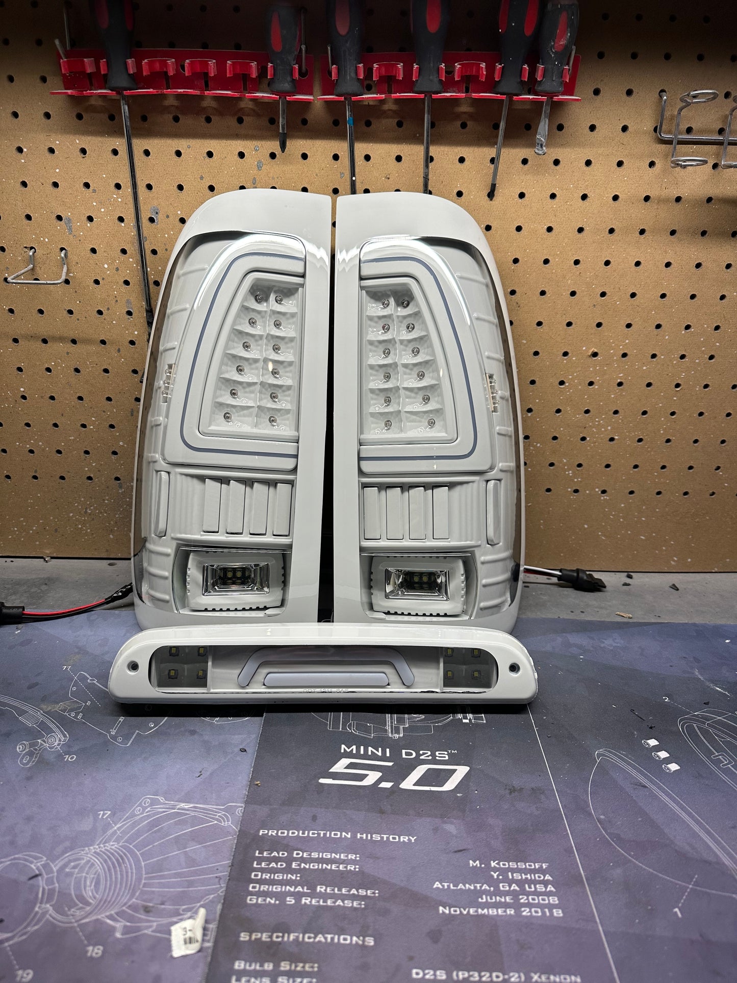 Pre Built 1999-2016 Ford Super Duty C Bar-Style Taillights