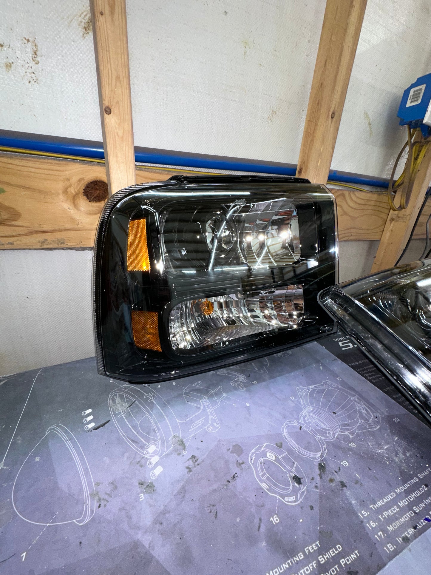 Pre Built 2005-2007 Ford Super Duty Headlight (Stage 1)